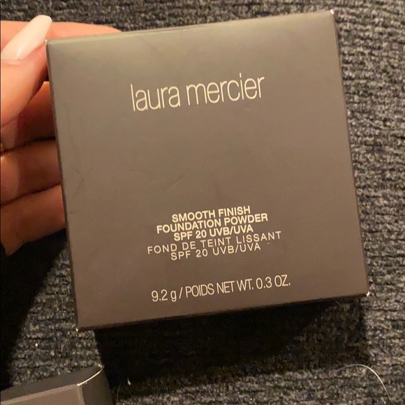 Laura mercier smooth finish foundation 5w1 14 - Picture 4 of 5